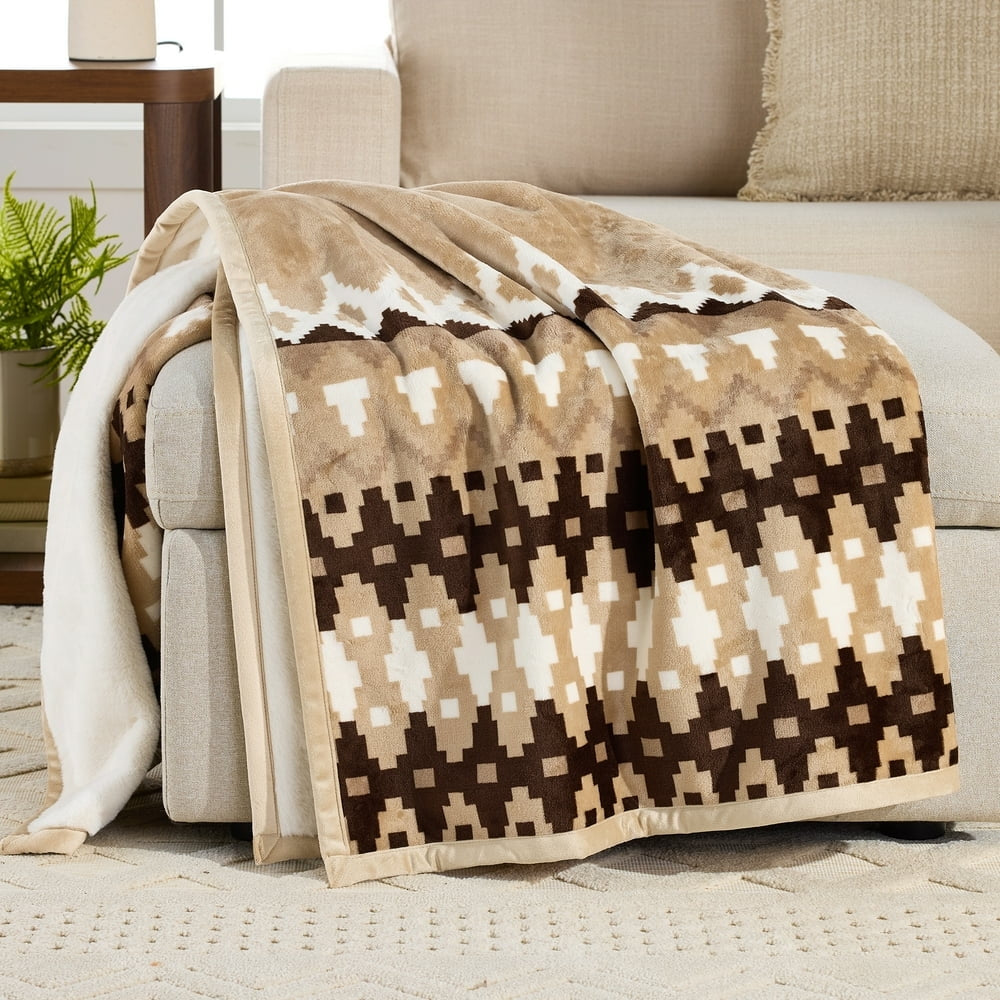 Better Homes & Gardens Oversized Velvet Plush to Faux Fur Throw Blanket