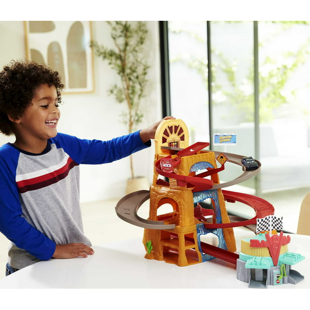 Cars Radiator Springs Mountain Race Playset with Two Vehicles
