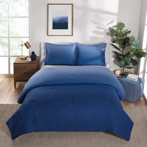Gap Home Ombre Reversible Organic Cotton Blend Comforter Set, King, Blue, 3-Pieces
